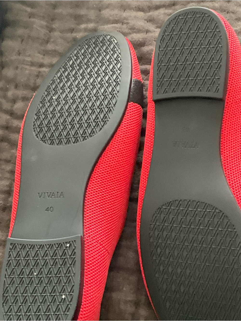 Viviana Red Knit Slip-On Flats with Black Dachshund Motif - Picture 3 of 5